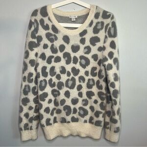 Falls Creek Women's Leopard Print Sweater Size XL 16 18 Off White Gray Flurry